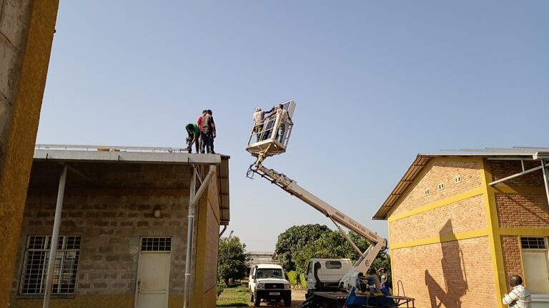 119a Auto crane